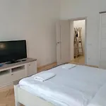 Avangard Kryva Lypa 3 *