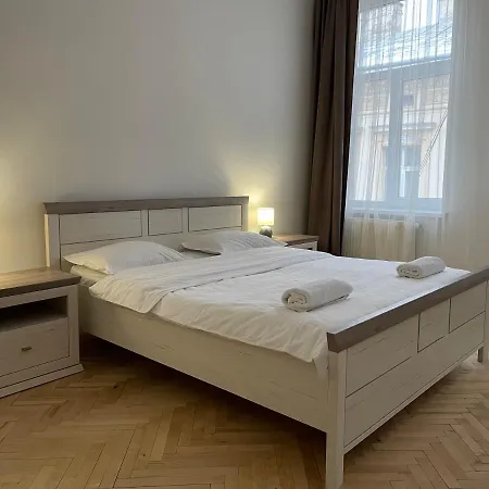 Avangard Kryva Lypa 3 Апартаменты *