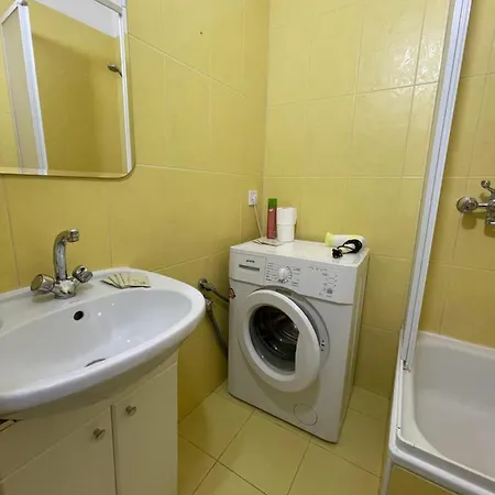 Avangard Kryva Lypa 3 Apartmán